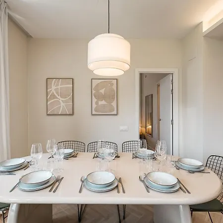 Apartment Exceptional Design In Eixample Barcelona